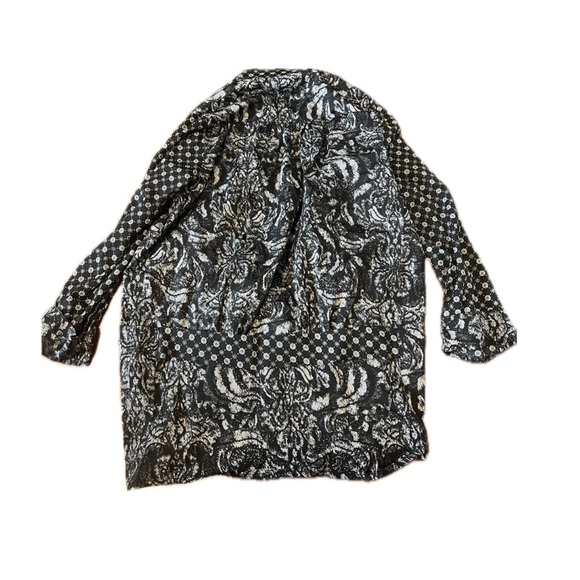 Artsy long sleeve - Picture 2 of 3